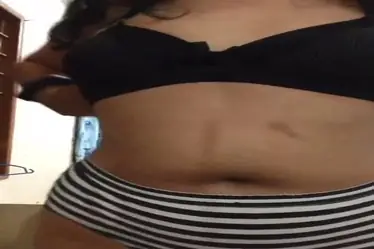 Aksi Ida Lepas Celana Dalam Hitam Putih Liar